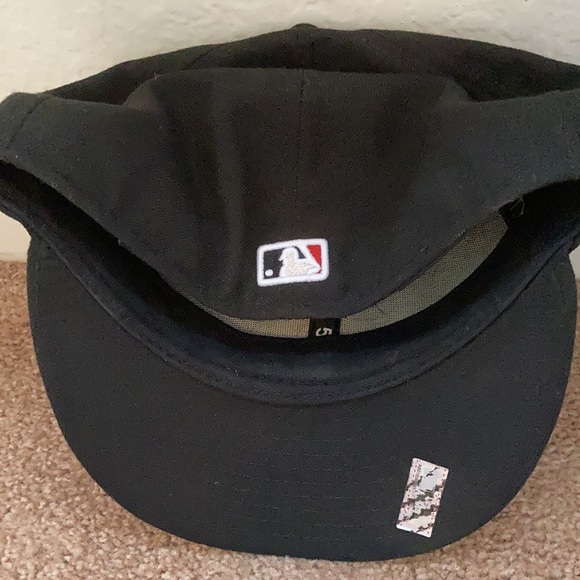 Hat for sale - Picture 2 of 2